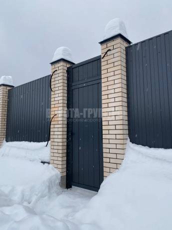 Калитка Алютех с фальш-панелью RAL7016